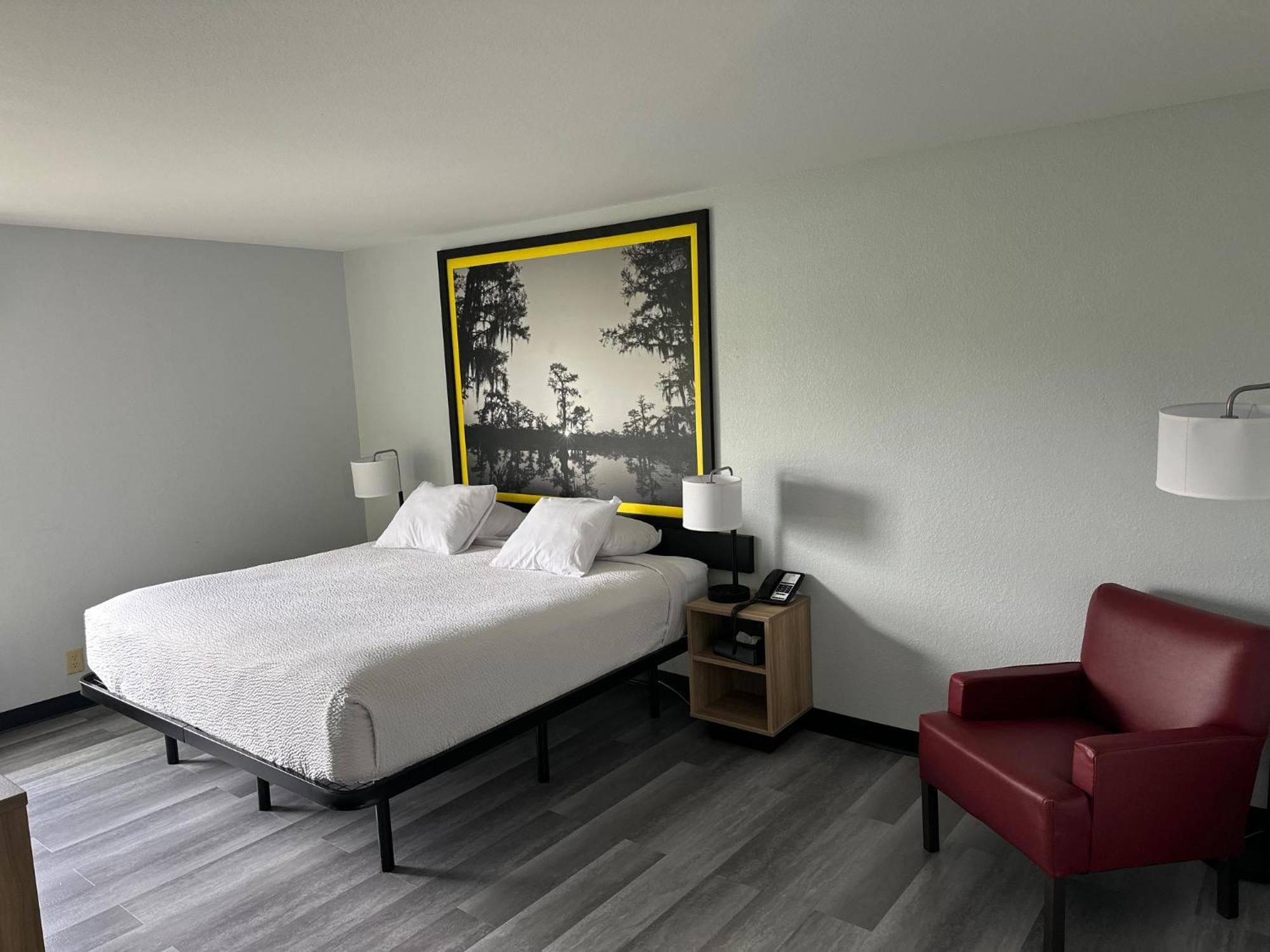 Super 8 By Wyndham Alexandria La Otel Dış mekan fotoğraf
